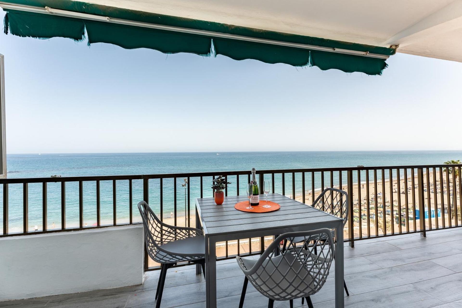 Malagasuite Golden Views Fuengirola Exterior foto